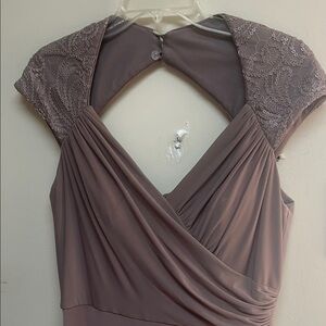 Elegant Mauve Dress with Lace Cap Sleeves